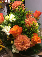 Load image into Gallery viewer, Florist Choice Bouquet - bright and vibrant - Flùr