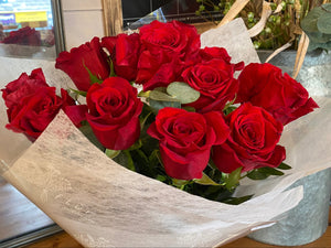 Red Rose Classic Romance Bundle - Flùr