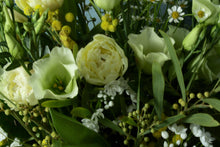 Load image into Gallery viewer, Florist Choice - pastel - Flùr