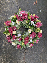 Load image into Gallery viewer, Tribute Wreath - Flùr